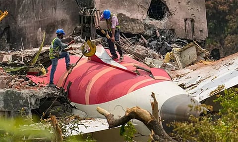 2025 ப்ளாஷ்பேக்: உயிர்ப்பலி வாங்கிய விமான விபத்துகள்..பஸ் விபத்துகள்