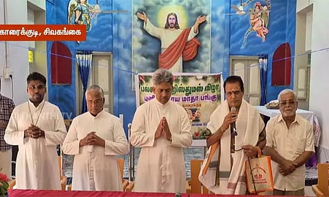 பைபிள், குரான், திருவாசகம் வாசித்து பிரார்த்தனை; காரைக்குடியில் நல்லிணக்க கிறிஸ்துமஸ் கொண்டாட்டம்