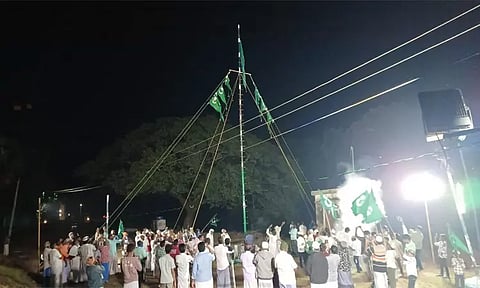 சீர்காழி: அன்னை அஜ்மத் பீவி தர்ஹா கந்தூரி விழா கொடியேற்றம்