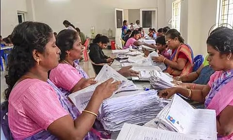 வாக்காளர் பட்டியலில் பெயர் சேர்க்க 4 நாட்கள் சிறப்பு முகாம்; தமிழக தலைமை தேர்தல் அதிகாரி அறிவிப்பு