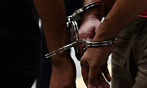 அமெரிக்காவில் சட்டவிரோதமாக தங்கியிருந்த 30 இந்தியர்கள் கைது