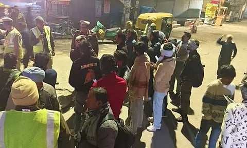 புத்தாண்டு கொண்டாட்டம்; முன்னெச்சரிக்கையாக டெல்லியில் 285 பேர் கைது - ஆயுதங்கள் பறிமுதல்