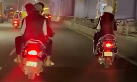 இருசக்கர வாகனத்தில் பெண்ணை துரத்திச் சென்று இளைஞர்கள் பாலியல் தொந்தரவு - பெங்களூருவில் அதிர்ச்சி