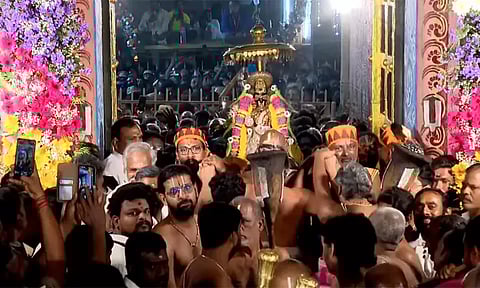 வைகுண்ட ஏகாதசி: பெருமாள் கோவில்களில் சொர்க்க வாசல் திறப்பு: 'கோவிந்தா கோவிந்தா' முழக்கத்துடன் பக்தர்கள் பரவசம்