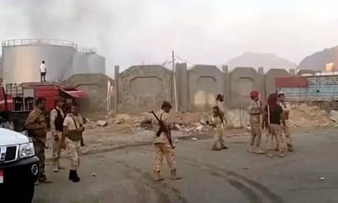 ஏமனில் அரபு அமீரக படைகள் மீது சவுதி அரேபியா தாக்குதல்