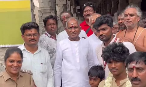 திருவண்ணாமலை அண்ணாமலையார் கோவிலில் இளையராஜா சாமி தரிசனம்