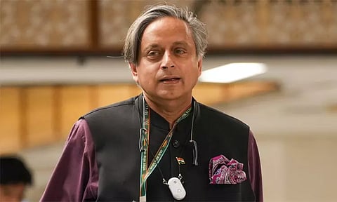 காங்கிரசுக்குள் ஏற்படும் பிரச்சினைகளை கட்சிக்குள்ளேயே பேசி தீர்க்க வேண்டும்: சசி தரூர் எம்.பி.