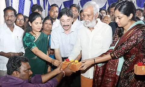 ரூ.3.98 கோடி மதிப்பீட்டில் 2 புதிய திட்டப்பணிகளை அடிக்கல் நாட்டித் தொடங்கி வைத்தார் அமைச்சர் பி.கே.சேகர்பாபு