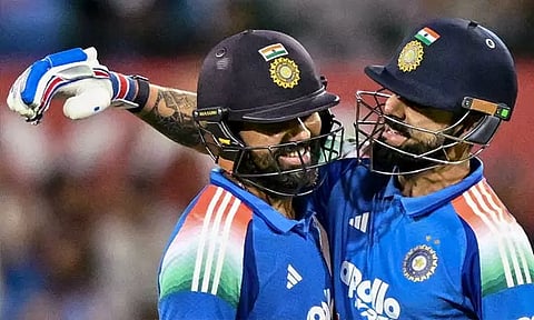 விராட் , ரோகித் இருப்பது வேலையை எளிதாக்குகிறது: கில்