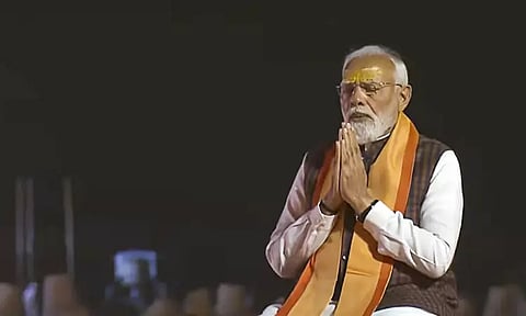 குஜராத்: சோமநாதர் கோவிலில் பிரதமர் மோடி சாமி தரிசனம்