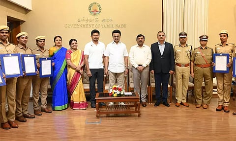 தமிழ்நாடு ஊர்க்காவல் படையில் 50 திருநங்கைகளுக்கு நியமன ஆணை