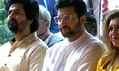 மோடி பங்கேற்ற பொங்கல் விழாவில் கலந்து கொண்ட 'பராசக்தி' படக்குழு