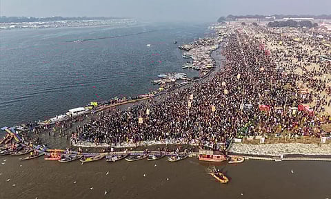 உ.பி. மகாமேளா: சங்கமத்தில் 9 லட்சம் பக்தர்கள் புனித நீராடல்