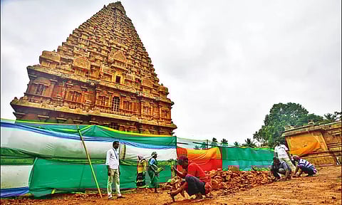 தஞ்சை பெரிய கோவிலில் மழைநீர் தேங்காத வகையில் தரைதளம் அமைப்பு
