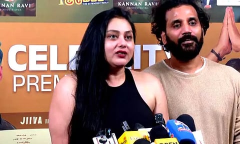 ‘விஜய் படம் சீக்கிரம் ரிலீசாக வேண்டும்’ - நமீதா விருப்பம்