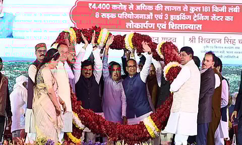 ம.பி.: ரூ.4,400 கோடி மதிப்பிலான திட்ட பணிகளை துவக்கி வைத்த மத்திய மந்திரி கட்காரி