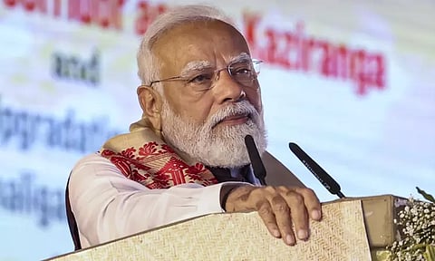 அசாம் நிலத்தை ஊடுருவல்காரர்களுக்கு காங்கிரஸ் கொடுத்தது; பிரதமர் மோடி குற்றச்சாட்டு