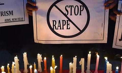 அரியானா: இளம்பெண் கூட்டு பாலியல் வன்கொடுமை - அதிர்ச்சி சம்பவம்