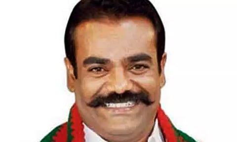 எடப்பாடி பழனிசாமியுடன் சந்திப்பு? - தனியரசு மறுப்பு