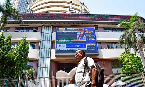 சரிவுடன் நிறைவடைந்த இந்திய பங்குச்சந்தை; இன்றைய நிலவரம்
