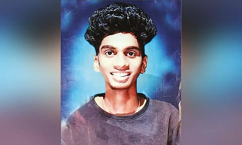 நண்பர்களை பார்க்க செல்வதை மனைவி தடுத்ததால் காதல் திருமணம் செய்த புதுமாப்பிள்ளை தற்கொலை