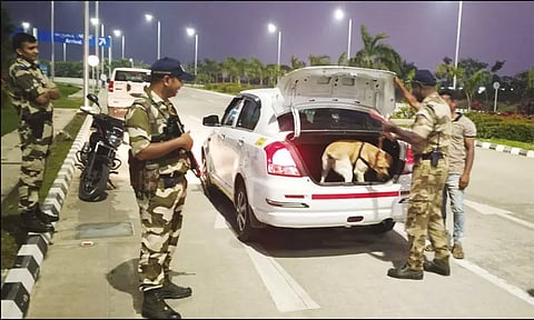 குடியரசு தினம்: திருச்சி விமான நிலையத்தில் 5 அடுக்கு பாதுகாப்பு