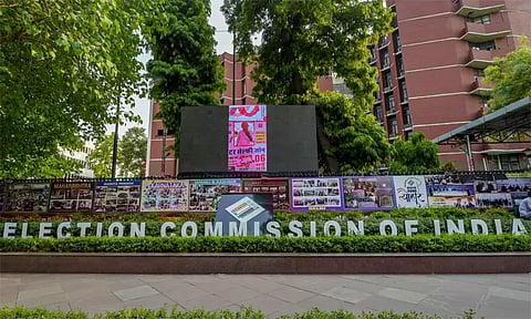 முதியவர் தற்கொலை: தேர்தல் ஆணையம் மீது மே.வங்காள அரசு வழக்குப்பதிவு