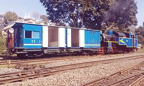 மேட்டுப்பாளையம்-குன்னூர் இடையே நீராவி என்ஜின் சோதனை ஓட்டம்