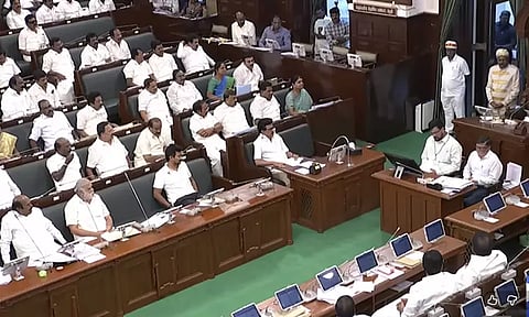 தமிழக சட்டசபை தேதி குறிப்பிடாமல் ஒத்திவைப்பு
