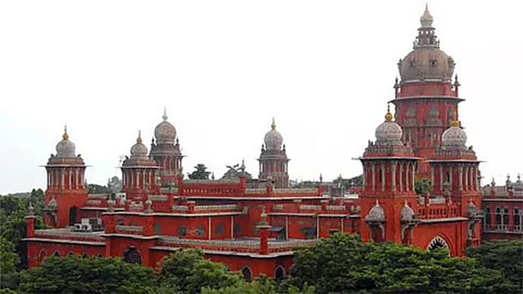 ‘கறை படியாத அதிகாரிகளுக்கு மட்டுமே பதவி உயர்வு வழங்கப்பட வேண்டும்’ - சென்னை ஐகோர்ட்டு