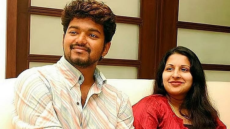 விவாகரத்து வழக்கு: நீதிமன்றத்தில் ஆஜராகாத முதல்-அமைச்சர் விஜய்... விசாரணை ஒத்திவைப்பு