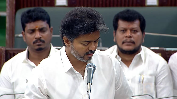 ரூ.4,800 கோடியில் மீஞ்சூரில் கடல் நீரைக் குடிநீராக்கும் திட்டம்: 110 விதியின் கீழ் முதல்-அமைச்சர் விஜய் அறிவிப்பு