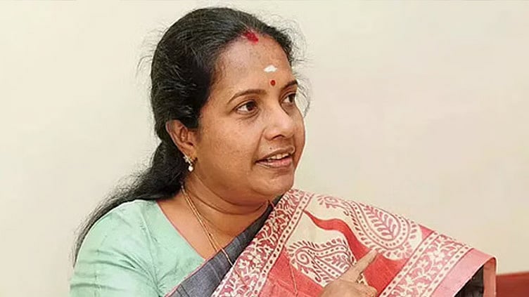 நோயுற்றவர்களின் பிணி தீர்ப்பதில் அலட்சியம் காட்டாமல் அக்கறையுடன் செயல்பட வேண்டும் - வானதி சீனிவாசன்