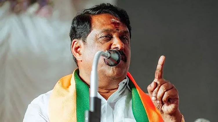தவெக அரசின் நிர்வாகத் தோல்வி: தொடரும் மின்வெட்டால் பரிதவிக்கும் தமிழக மக்கள் - நயினார் நாகேந்திரன்