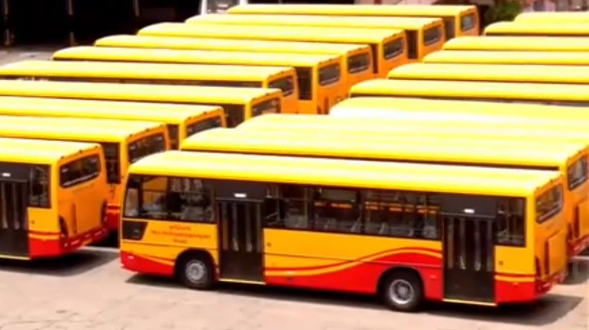 சேலம்: தவெக கொடி நிறத்தில் புதிய அரசு பேருந்துகள்
