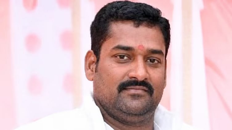 உ.பி.யில் பயங்கரம்: சமாஜ்வாதி கட்சி மாவட்ட செயலாளர் சுட்டுக்கொலை