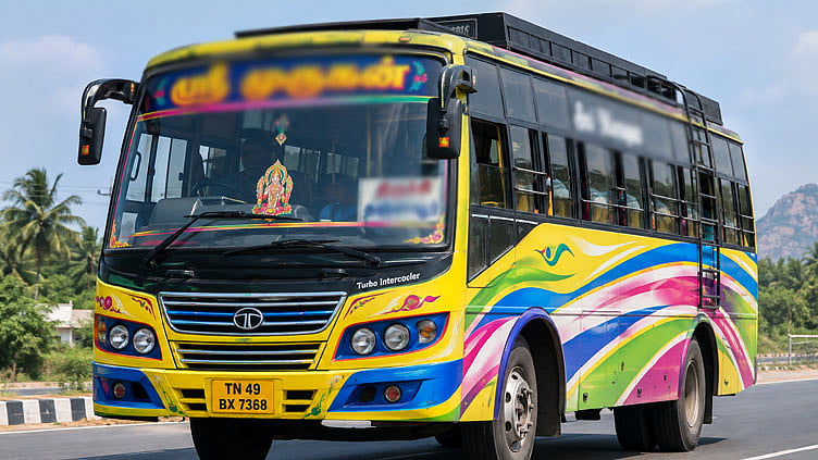 ரூ.5 வரை உயர்வு... தனியார் பேருந்துகளில் தன்னிச்சையாக கட்டணத்தை உயர்த்திய உரிமையாளர்கள்