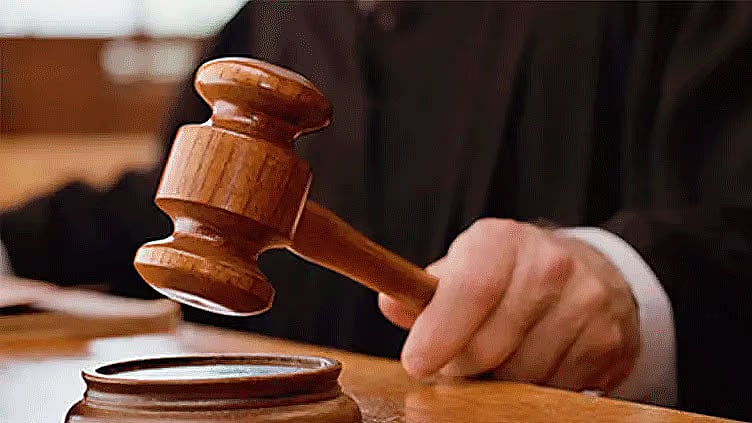 காங்கிரஸ் தலைவர்கள் படுகொலை வழக்கு: 10 பேருக்கு தூக்கு தண்டனை விதித்து கோர்ட்டு தீர்ப்பு