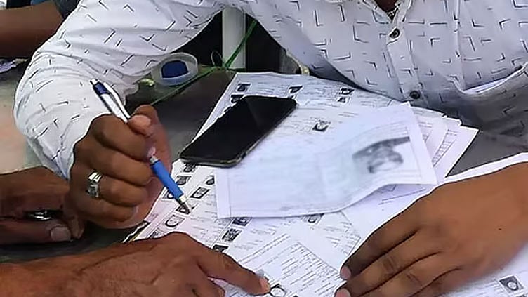 வாக்காளர் பட்டியல் திருத்தப்பணி: அக்.30 வரை நீட்டிப்பு