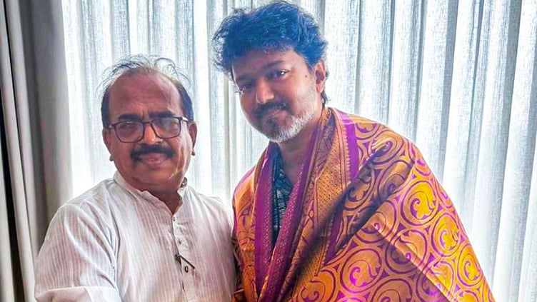 தவெக மீது அதிருப்தியா? நாஞ்சில் சம்பத் எக்ஸ் தளத்தில் பரபரப்பு பதிவு