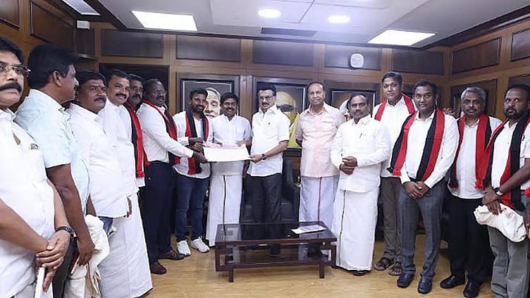 கம்யூனிஸ்டு கட்சி திருப்பூர் எம்.பி. சுப்பராயனின் மகன் தி.மு.க.வில் இணைந்தார்