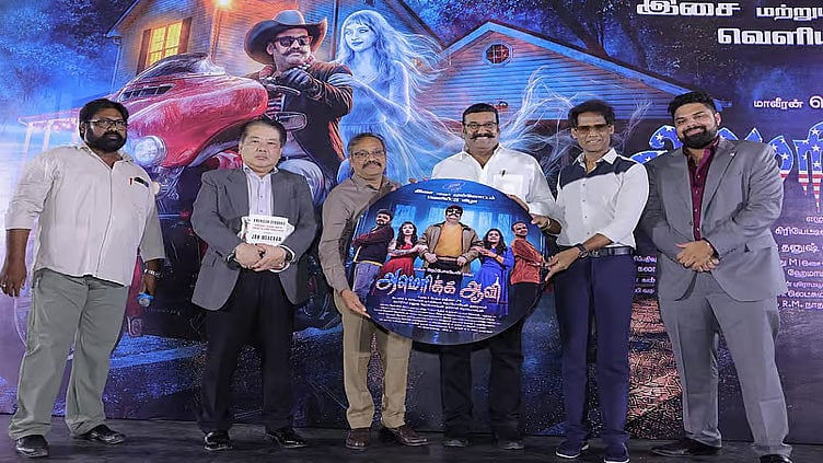 “அமெரிக்க ஆவி” படத்தில் பாரதிராஜாவுக்கு மரியாதை... - நடிகர் நெப்போலியன்