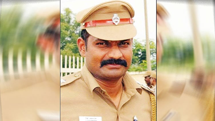 ரூ.5 கோடி லஞ்சம் வாங்கியதாக புகார்: கைதான போலீஸ் இன்ஸ்பெக்டருக்கு நீதிமன்ற காவல்