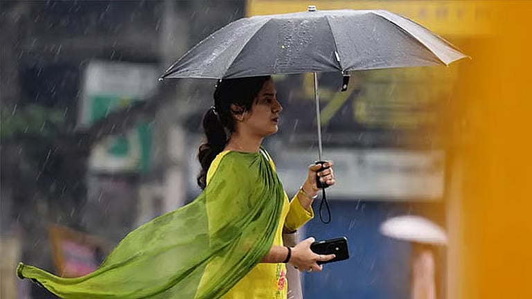 10 மாவட்டங்களில் மதியம் 1 மணி வரை மழைக்கு வாய்ப்பு