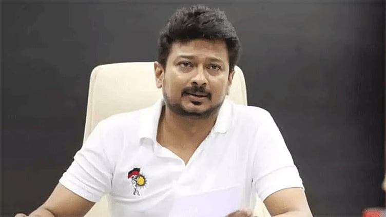 உதயநிதி ஸ்டாலினுக்கு எதிரான வழக்கை விசாரணைக்கு எடுக்க எத்தனை நாட்களாகும்? - கீழ்கோர்ட்டுக்கு ஐகோர்ட்டு கேள்வி