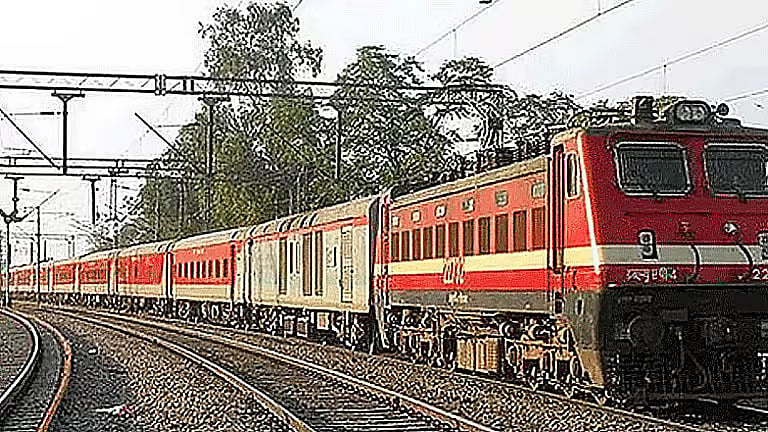 திருச்சி-பாலக்காடு ரெயில் சேவையில் மாற்றம்