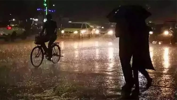 இரவு 1 மணி வரை கனமழைக்கு வாய்ப்புள்ள மாவட்டங்கள் எவை..?
