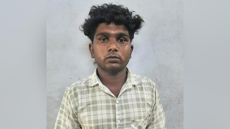 13 வயது சிறுமியை ஆபாசமாக பேசி துன்புறுத்திய வாலிபருக்கு ஒரு ஆண்டு சிறை