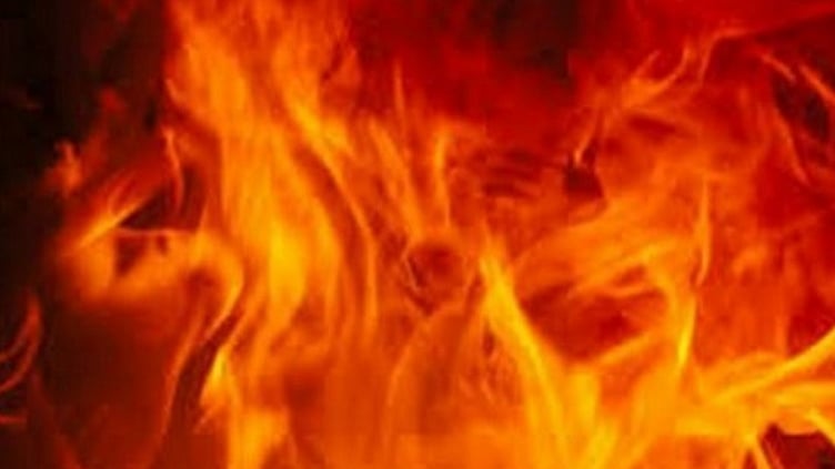 ஜெர்மனியில் ஹிட்லரின் மாளிகையில் தீ விபத்து