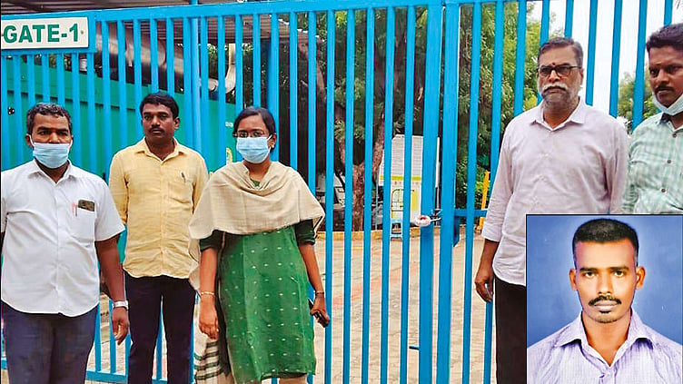 அமில வாயுவை சுவாசித்த தொழிலாளி உயிரிழப்பு: மானாமதுரை தனியார் ஆலைக்கு சீல்